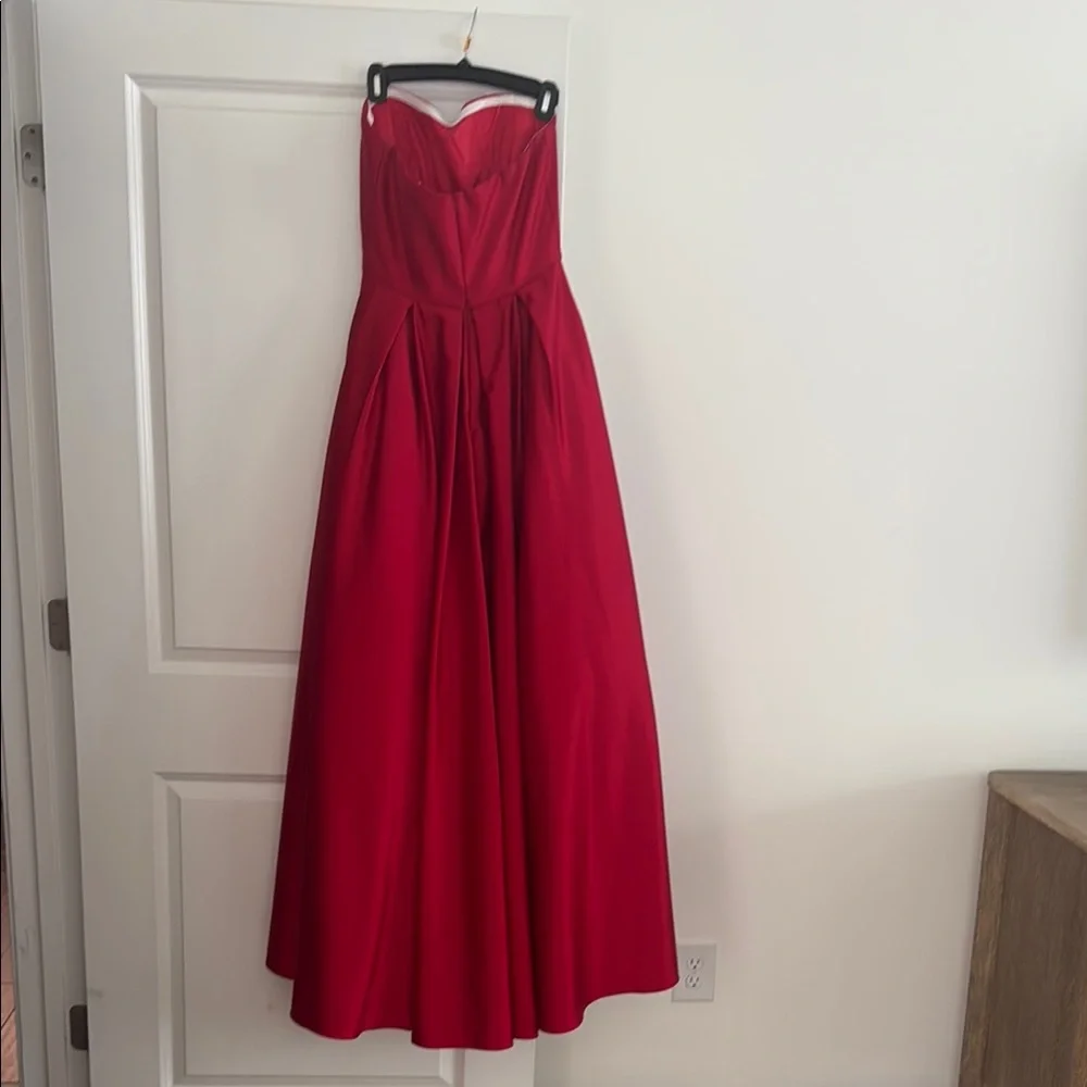 Red Strapless Evening Gown/Prom Dress - Picture 2 of 4